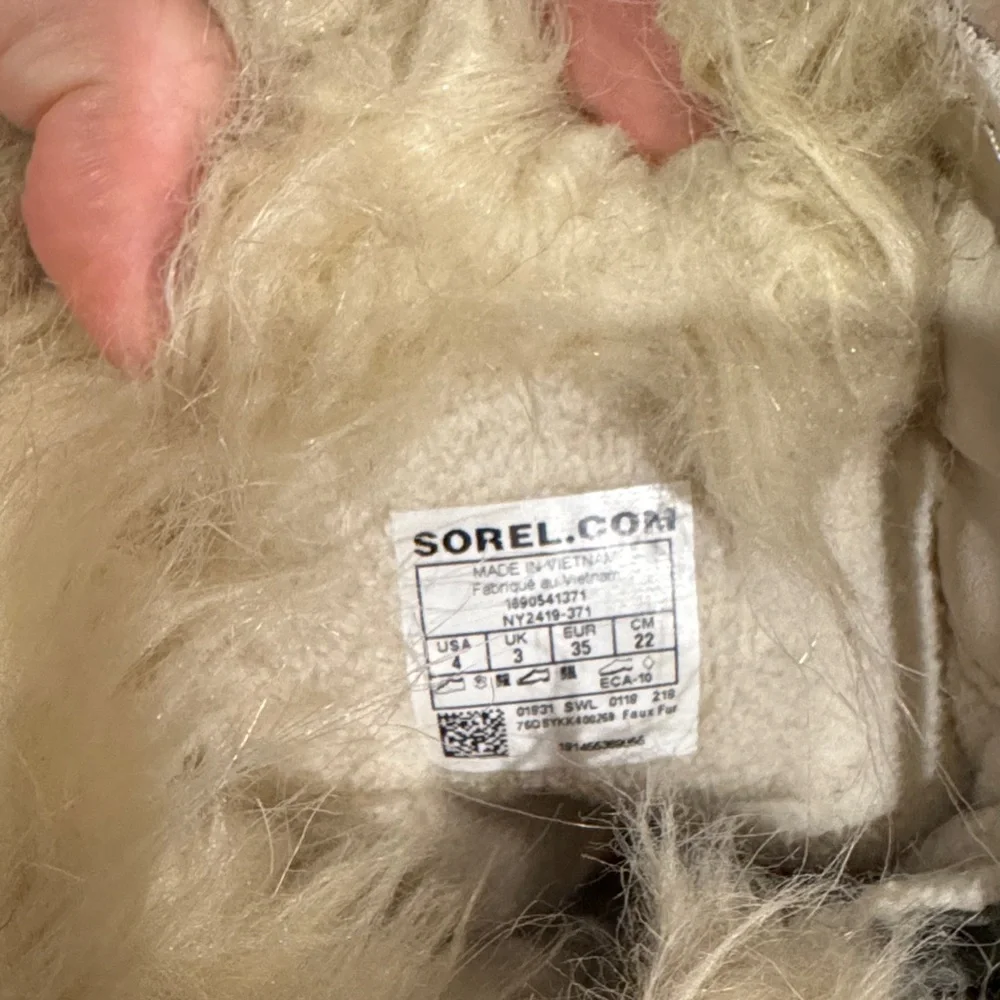 Sorel Olive‎ Fur-Lined Boots
